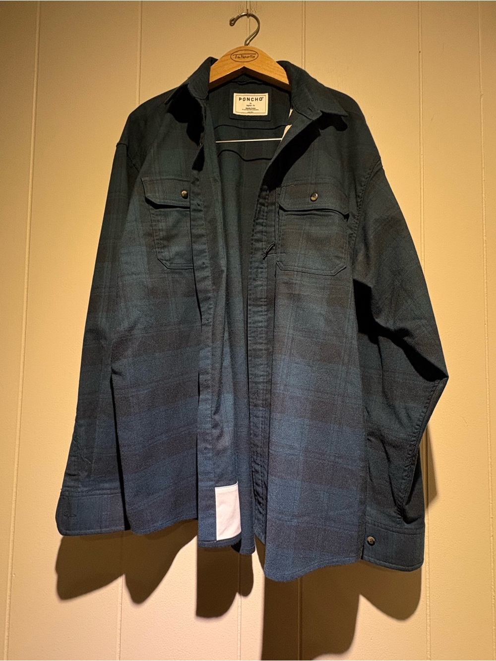 Poncho plaid button up shirt blue black XL flannel